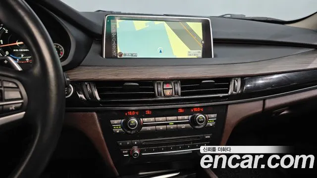 BMW X5 2016 thumb 12