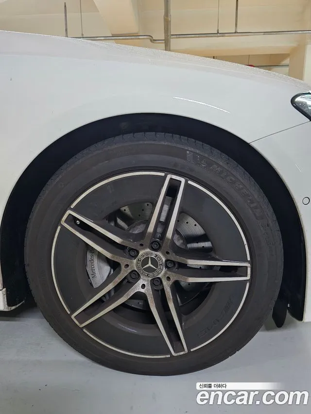 Mercedes-Benz E-Класс 2024 thumb 9