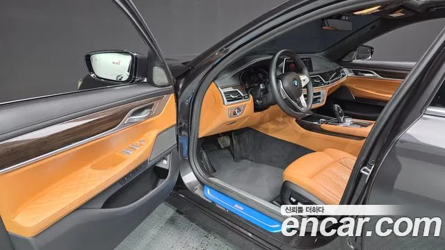 BMW 7 серии 2020 thumb 10