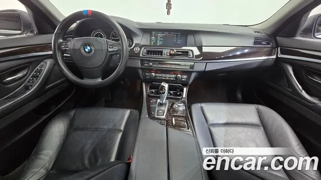 BMW 5 серии 2012 thumb 7