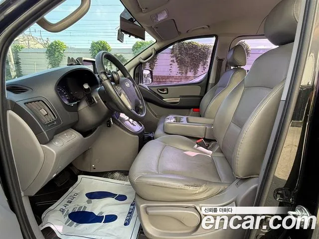 Hyundai Starex 2012 thumb 5