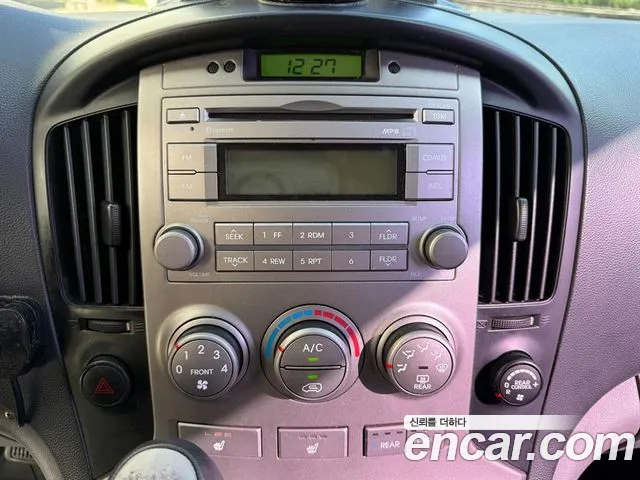 Hyundai Starex 2012 thumb 10