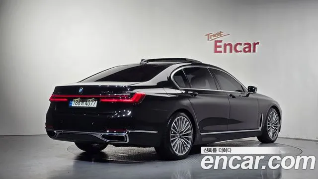 BMW 7 серии 2022 thumb 2
