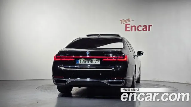 BMW 7 серии 2022 thumb 4