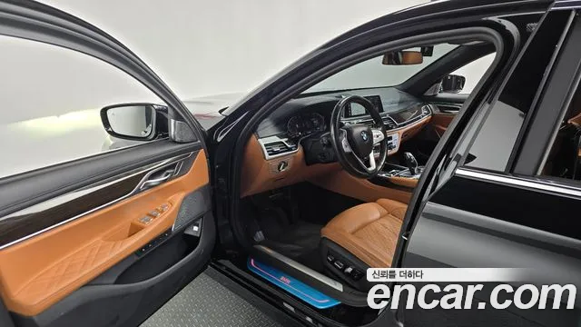 BMW 7 серии 2022 thumb 10