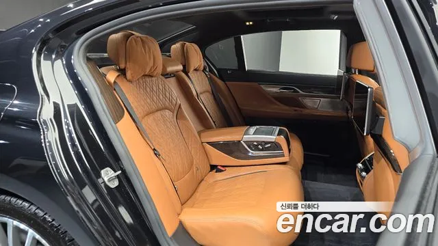 BMW 7 серии 2022 thumb 11