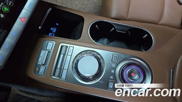 Genesis GV70 2021 thumb 9