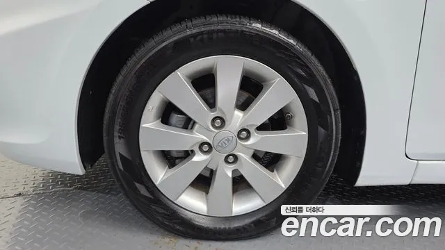 Hyundai Accent 2015 thumb 5