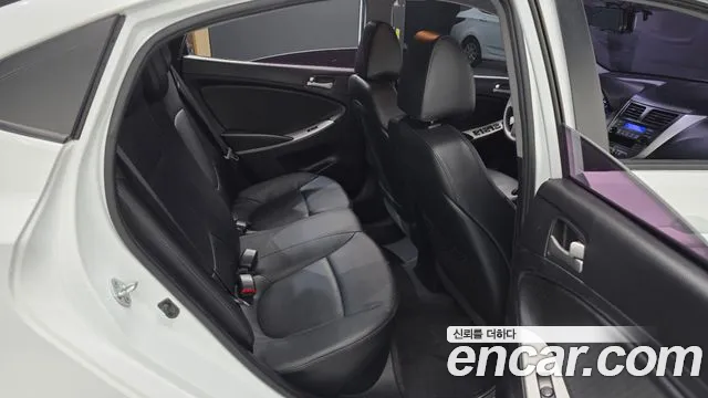 Hyundai Accent 2015 thumb 11