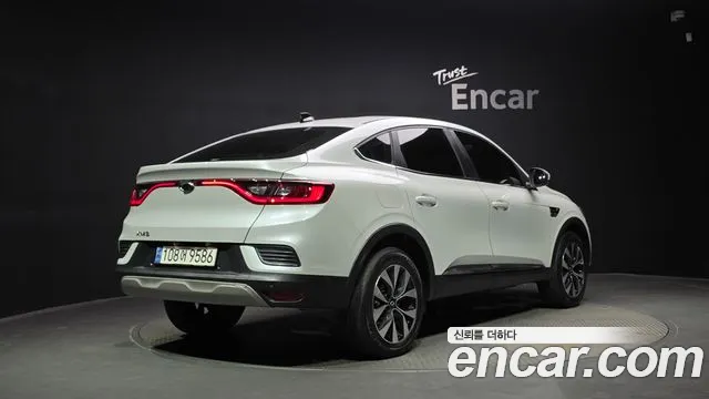 Renault Arkana 2023 thumb 2
