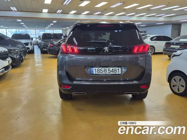 Peugeot 5008 2021 thumb 3