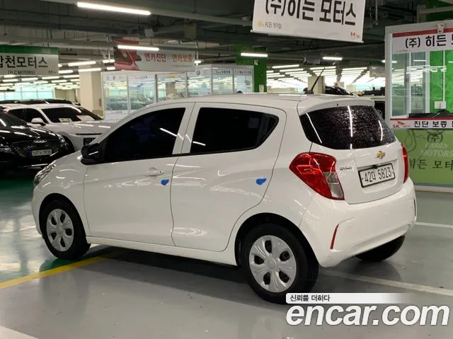 Chevrolet Spark 2019 thumb 2