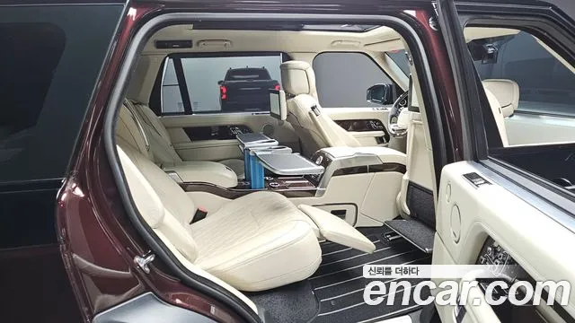 Land Rover Range Rover 2019 thumb 11