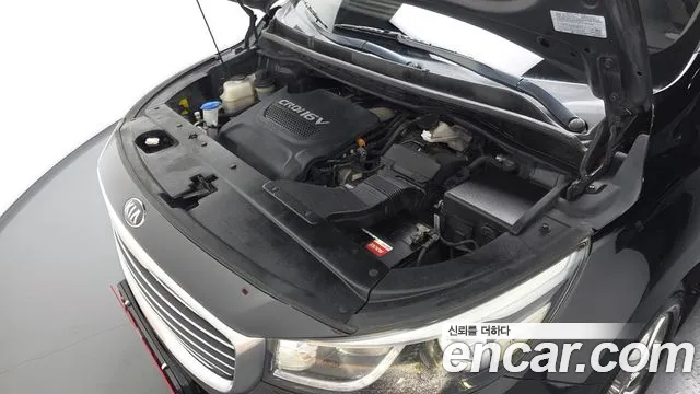Kia Carnival 2015 thumb 6
