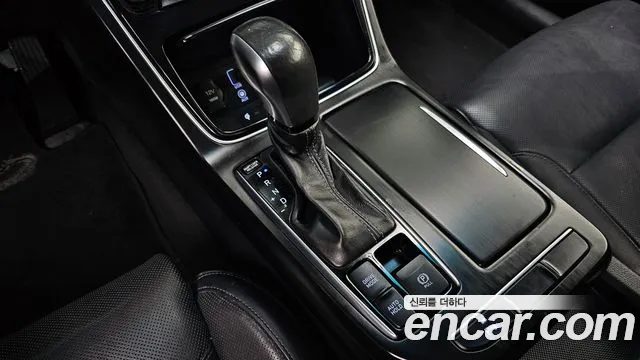 Hyundai Grandeur 2017 thumb 9
