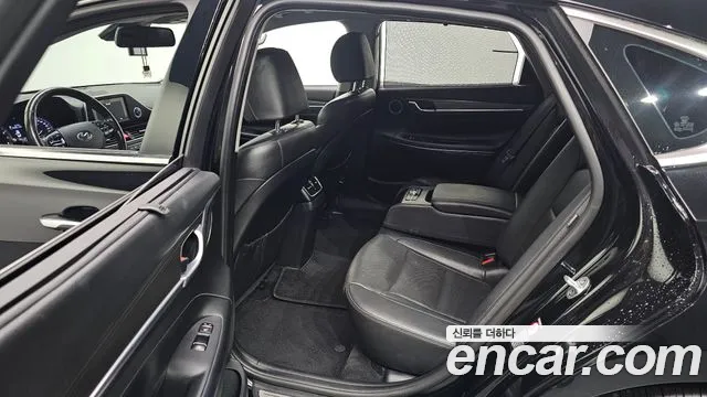 Hyundai Grandeur 2017 thumb 11