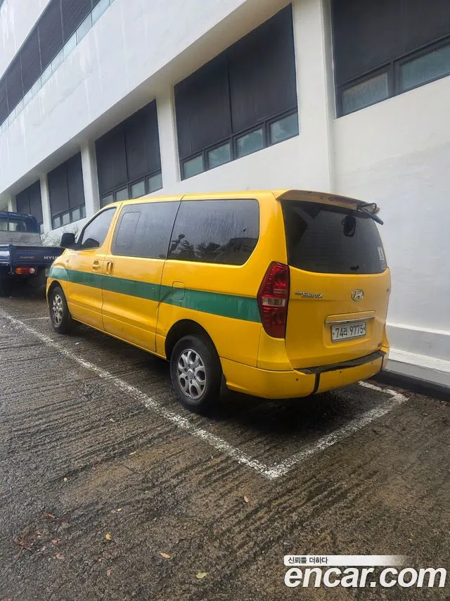 Hyundai Starex 2012 thumb 2