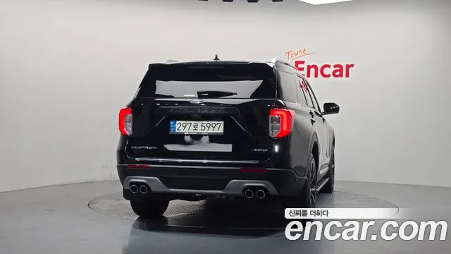 Ford Explorer 2021 thumb 4