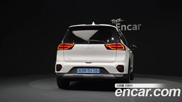 Kia Niro 2022 thumb 4