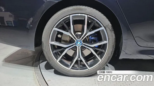 BMW 5 серии 2023 thumb 5