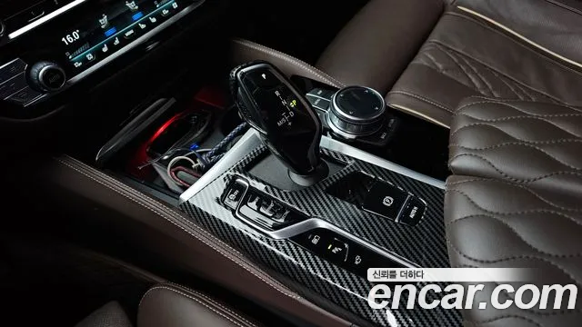 BMW 5 серии 2023 thumb 9