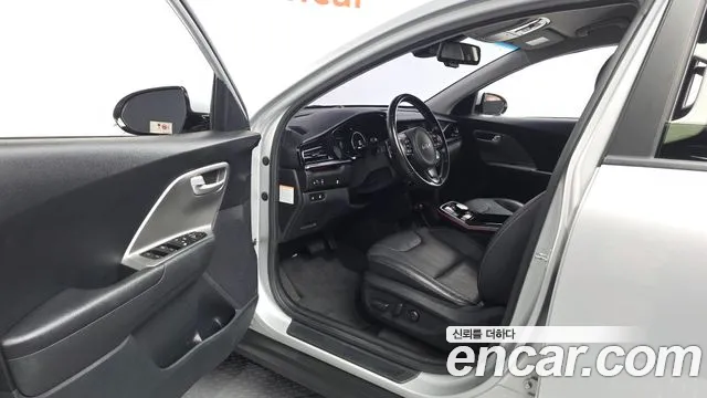 Kia Niro 2022 thumb 10