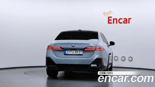BMW 5 серии 2025 thumb 4