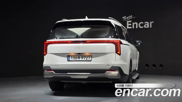Kia Carnival 2024 thumb 4