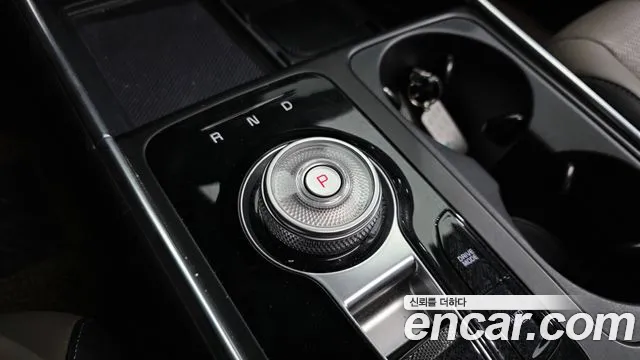 Kia Carnival 2024 thumb 9