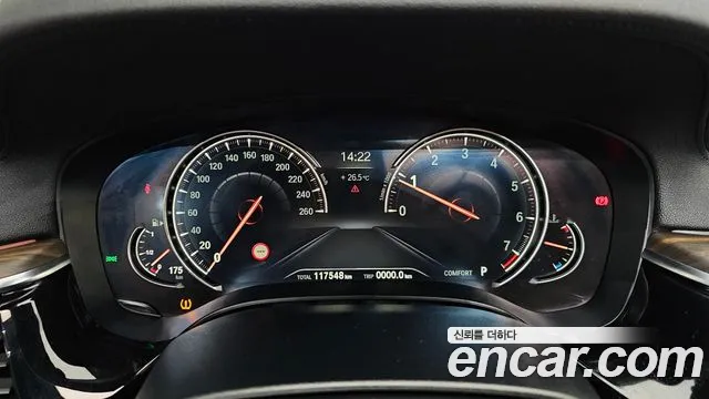 BMW 5 серии 2018 thumb 8