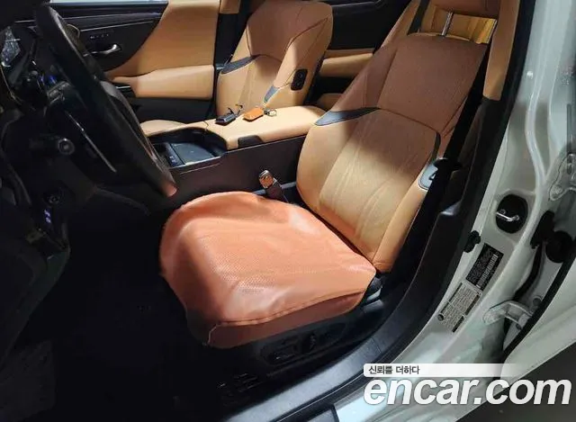 Lexus ES 2023 thumb 7