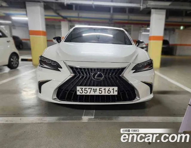 Lexus ES 2023 thumb 11