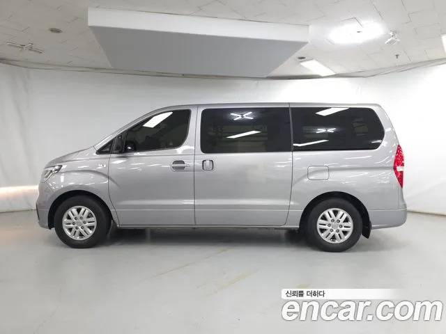 Hyundai Starex 2021 thumb 3