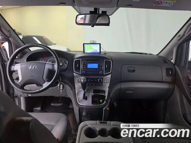 Hyundai Starex 2021 thumb 6