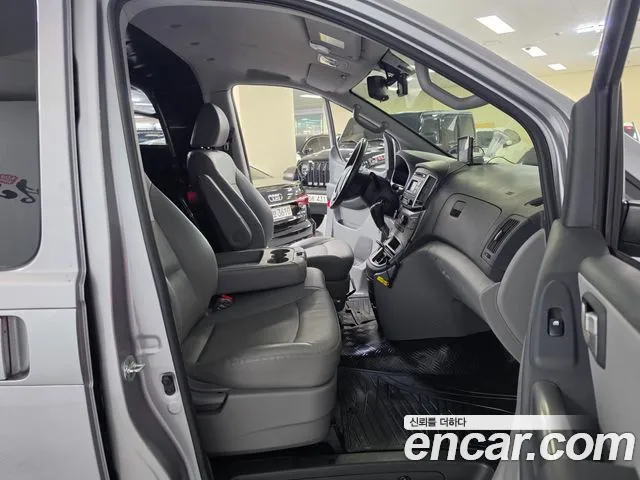 Hyundai Starex 2021 thumb 7