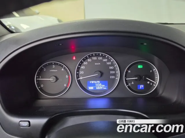 Hyundai Starex 2021 thumb 8