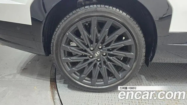 Hyundai Santa Fe 2024 thumb 5