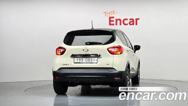 Renault Captur 2016 thumb 4
