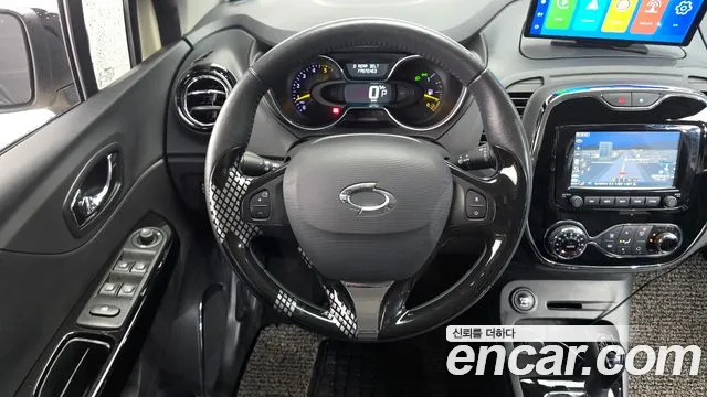 Renault Captur 2016 thumb 12