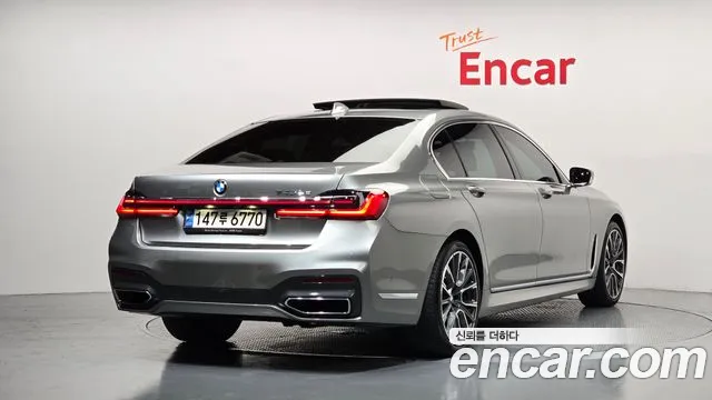 BMW 7 серии 2021 thumb 2