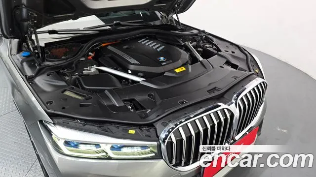 BMW 7 серии 2021 thumb 6