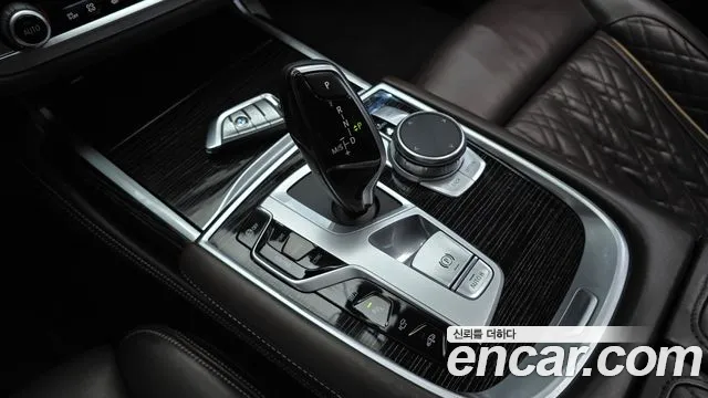 BMW 7 серии 2021 thumb 9