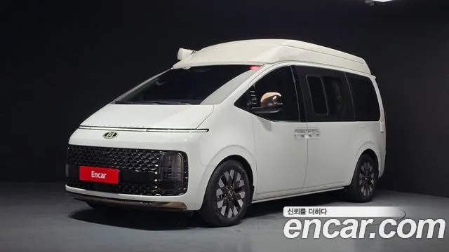 Hyundai Staria 2023 thumb 11
