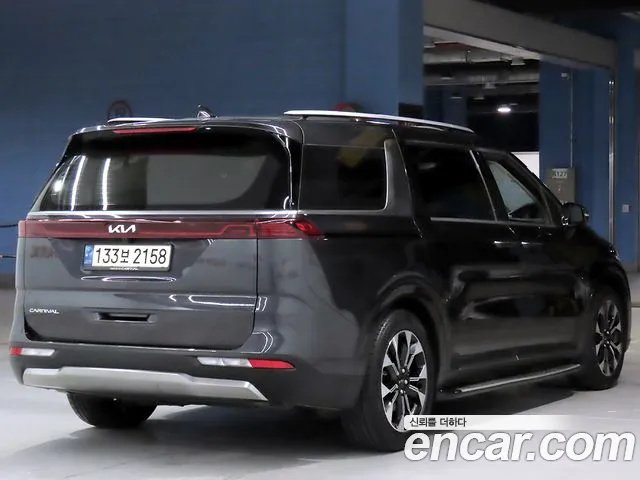 Kia Carnival 2021 thumb 4