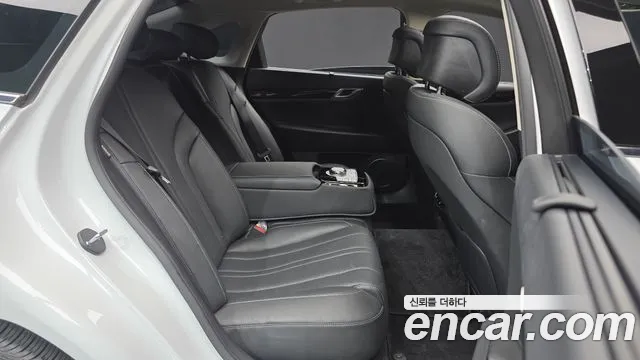 Genesis G80 2023 thumb 12