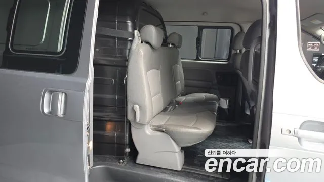 Hyundai Starex 2011 thumb 11