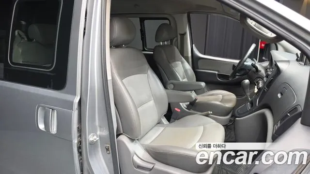 Hyundai Starex 2011 thumb 12