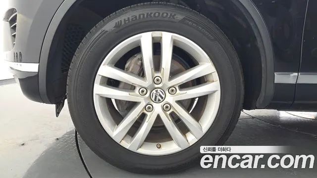 Volkswagen Touareg 2016 thumb 5