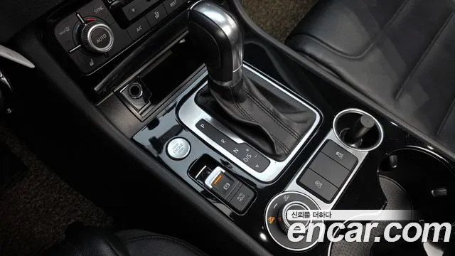 Volkswagen Touareg 2016 thumb 9
