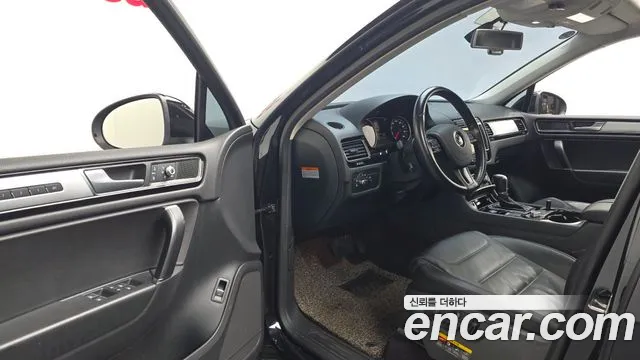 Volkswagen Touareg 2016 thumb 10